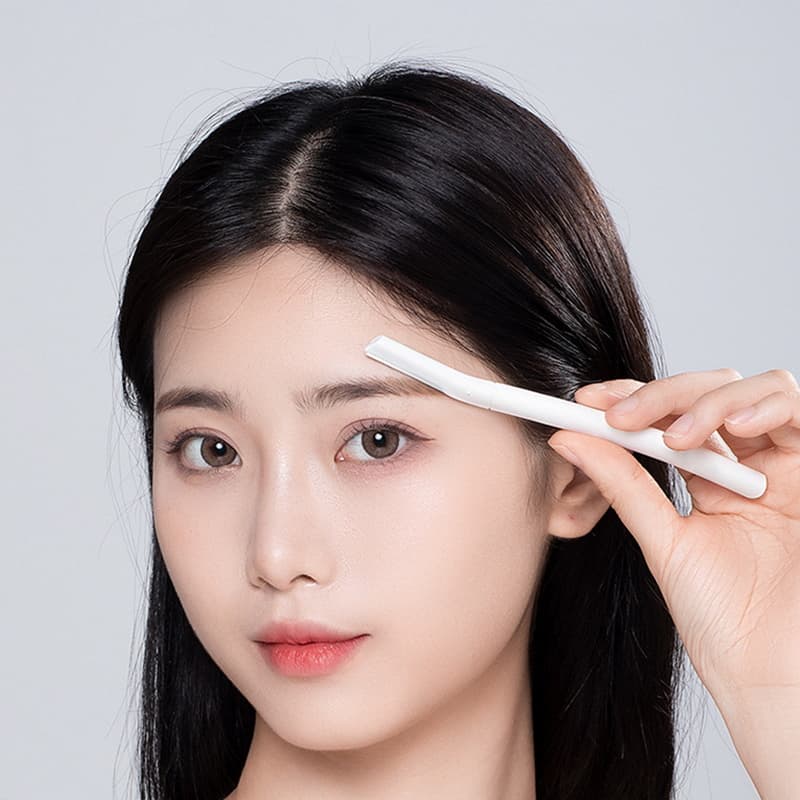 防刮修眉刀